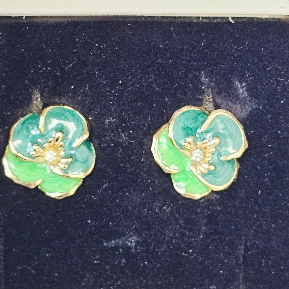 Vtg Pansy Flower‎ Stud Earrings Green Enamel Rhinestone Cottagecore Botanical